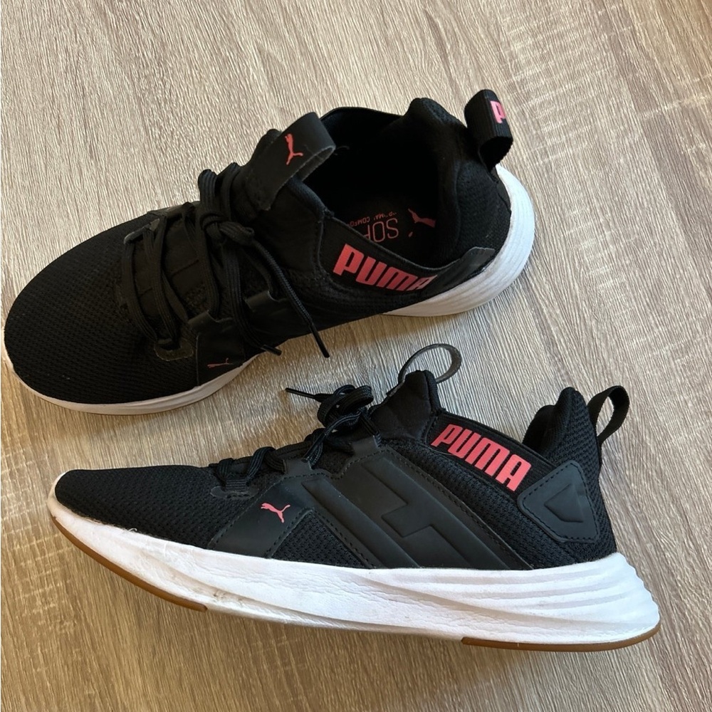 PUMA black trendy shoes